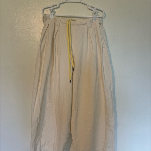 Pilcro cropped wide leg drawstring beige pants - Picture 3 of 11